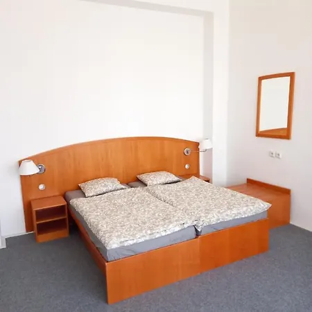 Apartamento Zámecký Areál Holovousy